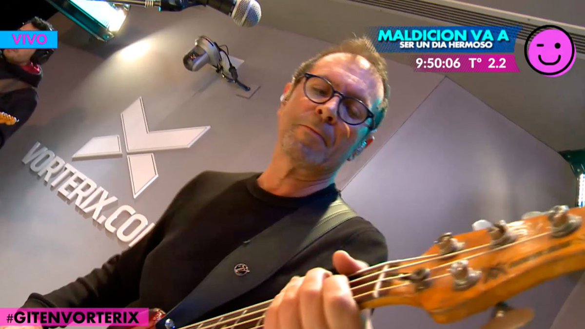 Vorterix's tweet photo. Se despide @GITenvivo del #LASpinetta con "Es por amor". Reviví el set completo en https://t.co/ynhnvxzCv9 #GITenVorterix https://t.co/2io5qy7wq1