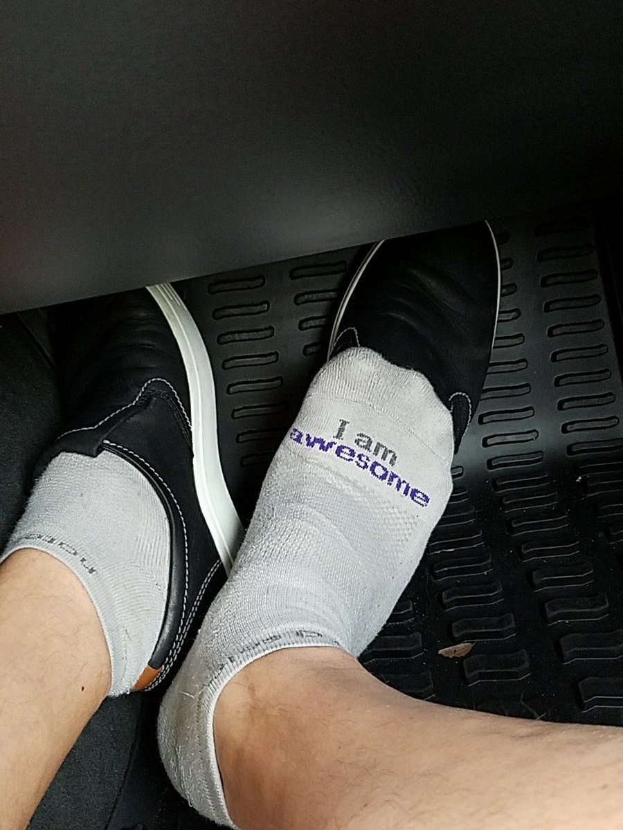 ImpulseEyewear's tweet photo. @notestoselfsock @AmericasMartATL Nice to see you at the show. LOVE your socks. Coming soon to @ImpulseCliCs #impulseclics https://t.co/mUDCgWrdY2