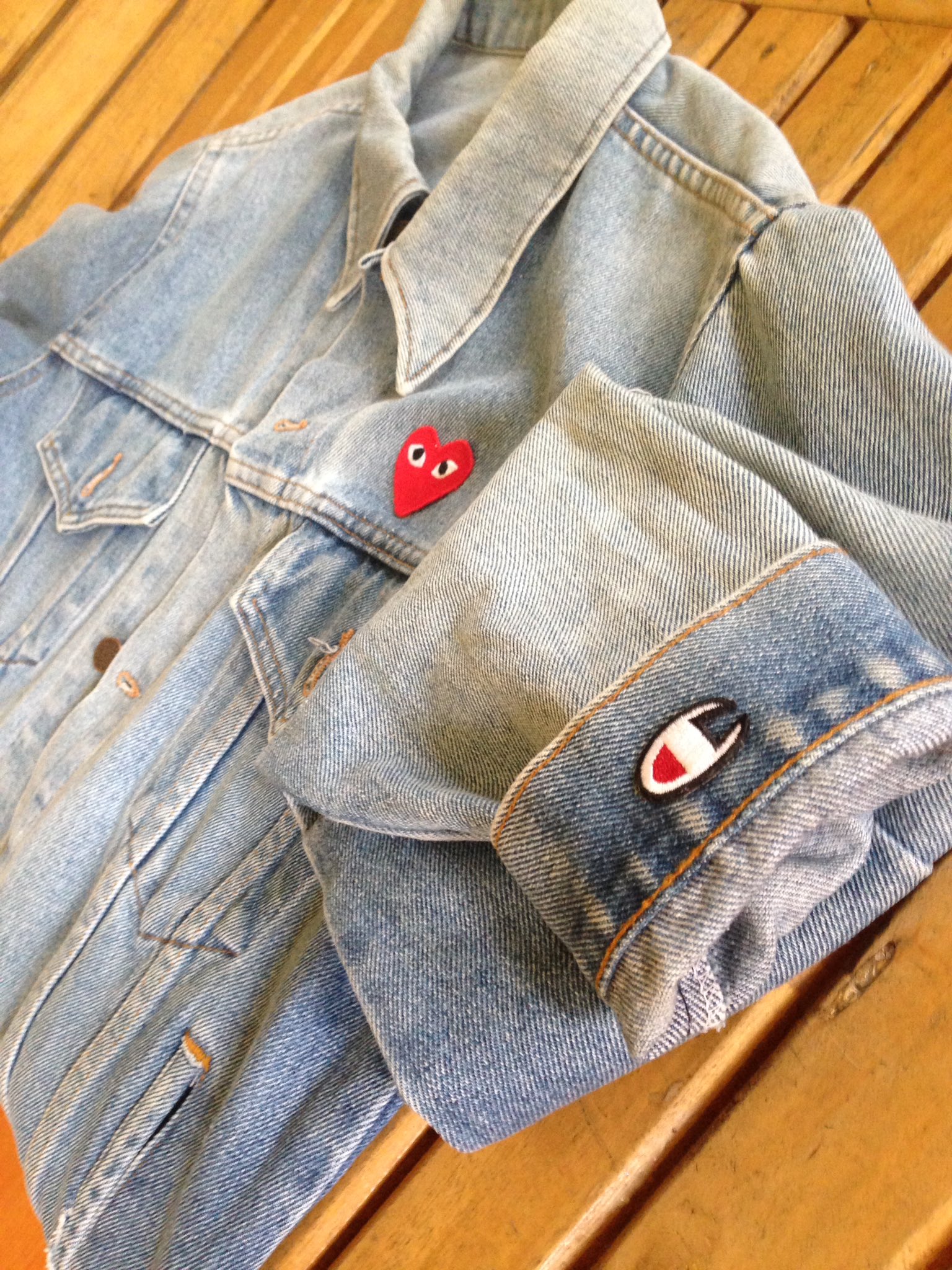 Kang® on Twitter: denim jacket 2 down more to go 👌🏻❤️© #cdg #commedesgarcons #COMMEdesGARÇONSPH #champion #hypebeast #highsnobiety https://t.co/iLmGMrAkiF" / Twitter