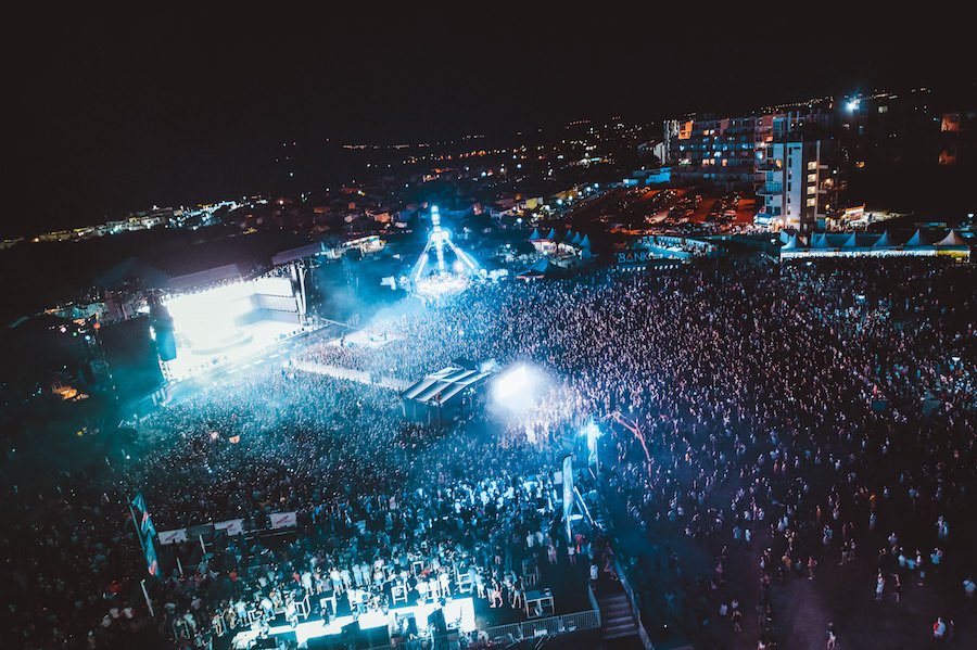 djmagFR's tweet image. Retour sur le dernier jour du festival @electrobeach #EMF2017 djmag.fr/articles/3289-…