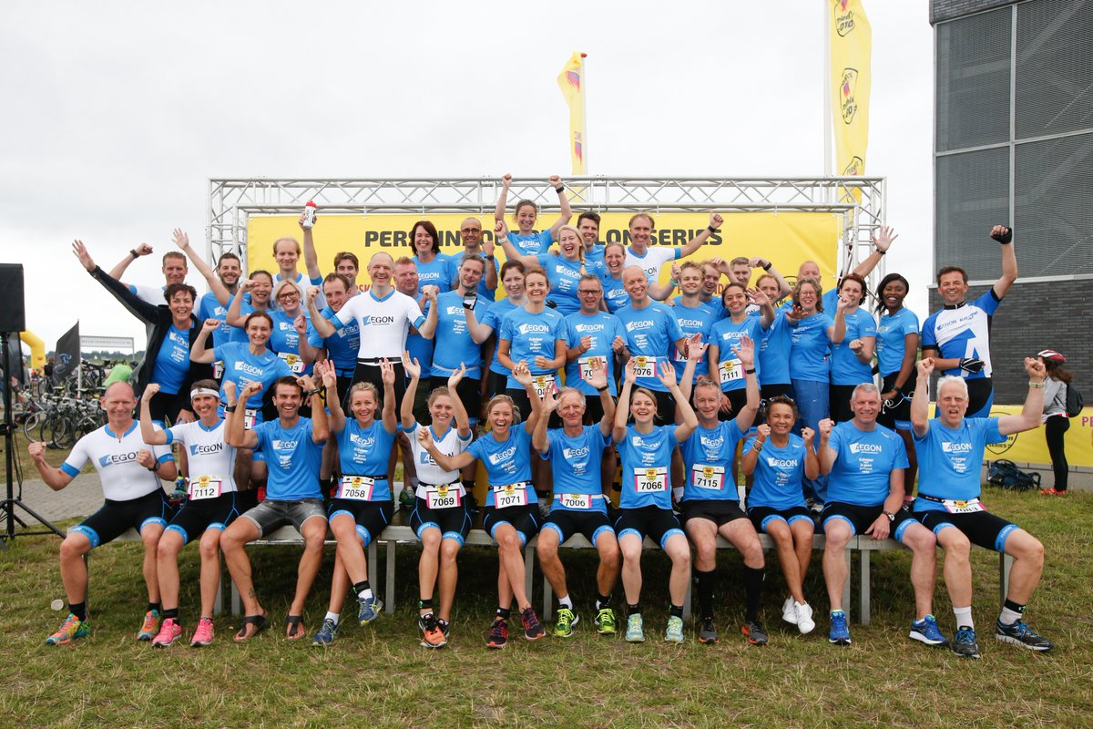 010triathlon's tweet photo. Het @Aegon-team heeft met hun deelname € 10.600 ingezameld voor het Alzheimercentrum van het @VUmc! Lees hier meer: https://t.co/YNF9TNApLk https://t.co/v54gKm30EE