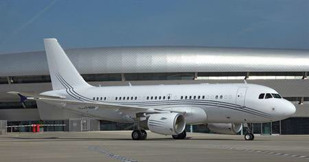 FlyMeNow's tweet image. If you were flying with us from @TAGFarnborough today, this is the @Airbus #CorporateJet you would be flying on... #BIZAV #ComeFlyWithUs