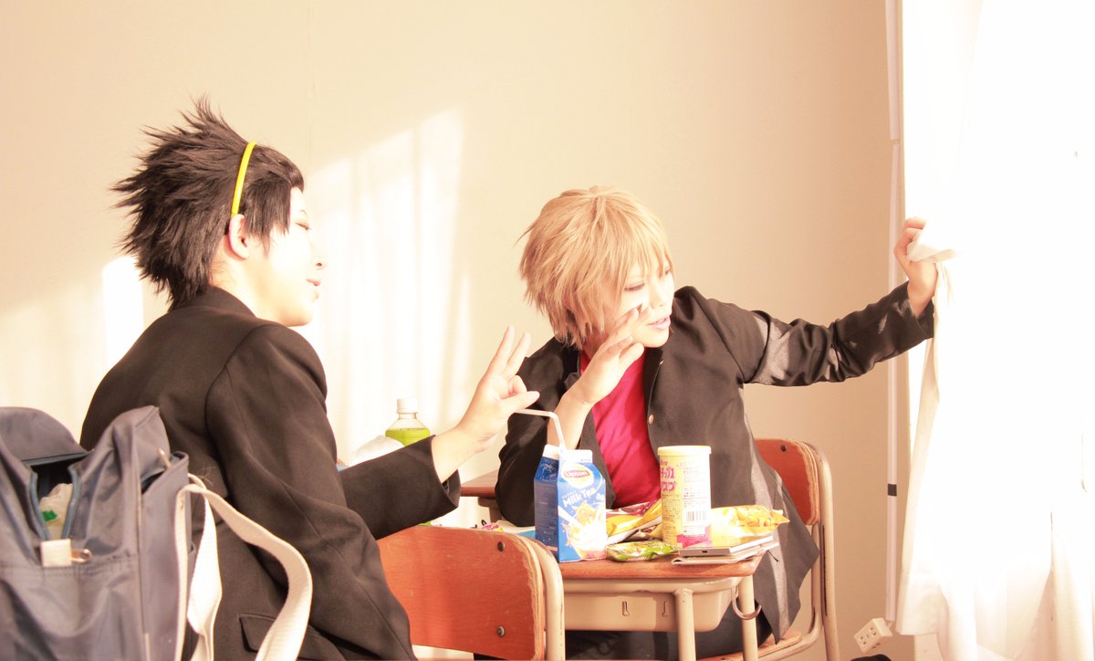 misca_88's tweet photo. コスプレ
【WORLD　TRIGGER】
米屋・出水

槍バカ弾バカずっと笑ってバカしていよう

米屋：ひさわさん
出水：三好
Date：2017.2.2 https://t.co/fvrdFJ6s5Q