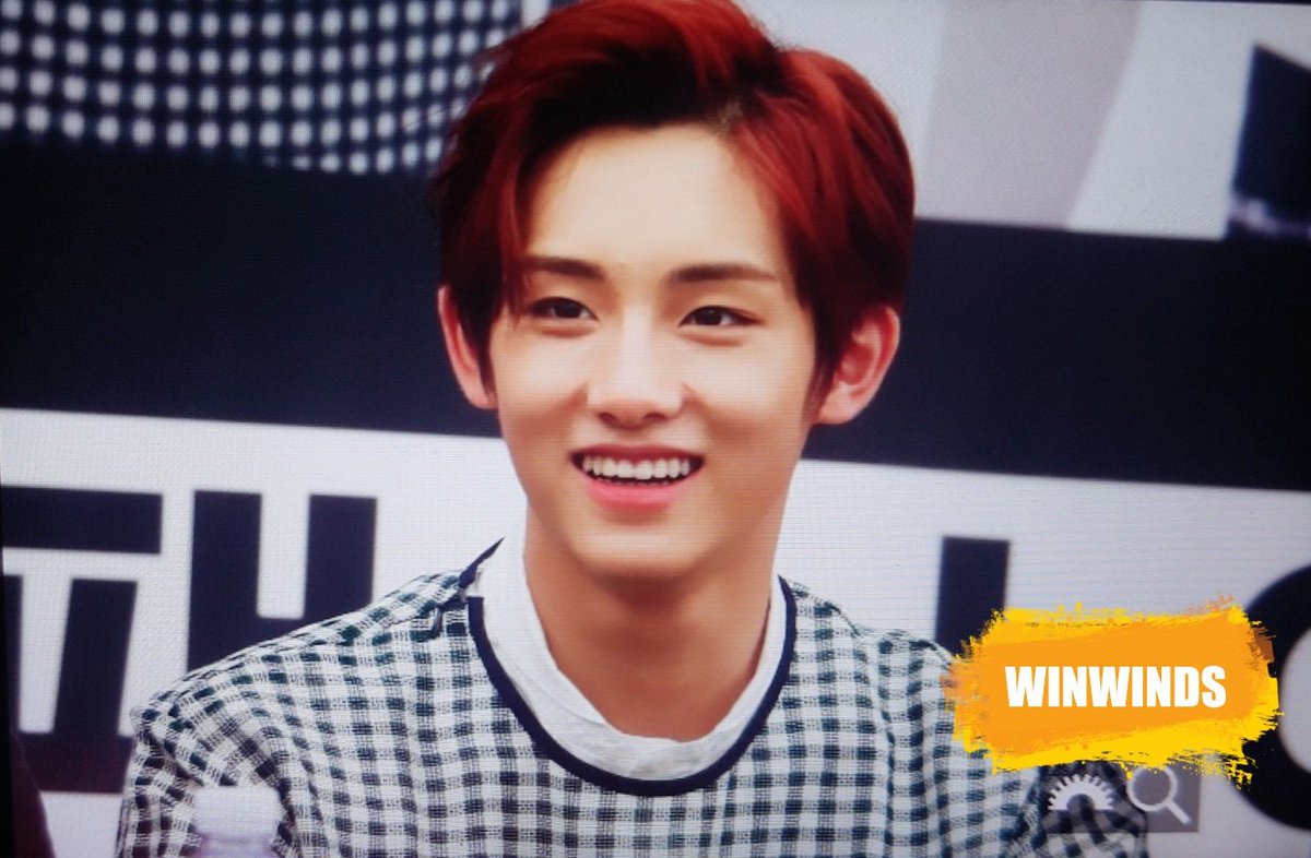 WINWINDS_C's tweet photo. 170718  #WINWIN  😇😇 https://t.co/dQJ2uS3iXe