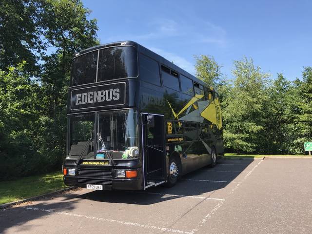 PSOSSWFife's tweet photo. Visit to the #EdenBus today! Awesome facility available for use. TVs, consoles and even a climbing wall! ๐ฒ #Kingdom https://t.co/dypAdE6DG5