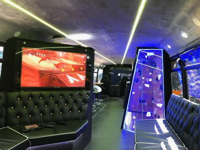PSOSSWFife's tweet photo. Visit to the #EdenBus today! Awesome facility available for use. TVs, consoles and even a climbing wall! ๐ฒ #Kingdom https://t.co/dypAdE6DG5