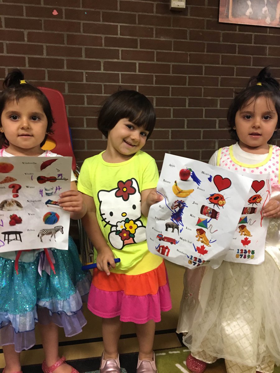 We had a great time doing an "A to Z" Scavenger Hunt at the drop-in yesterday. The kids couldn't wait to show off their completed pages!
