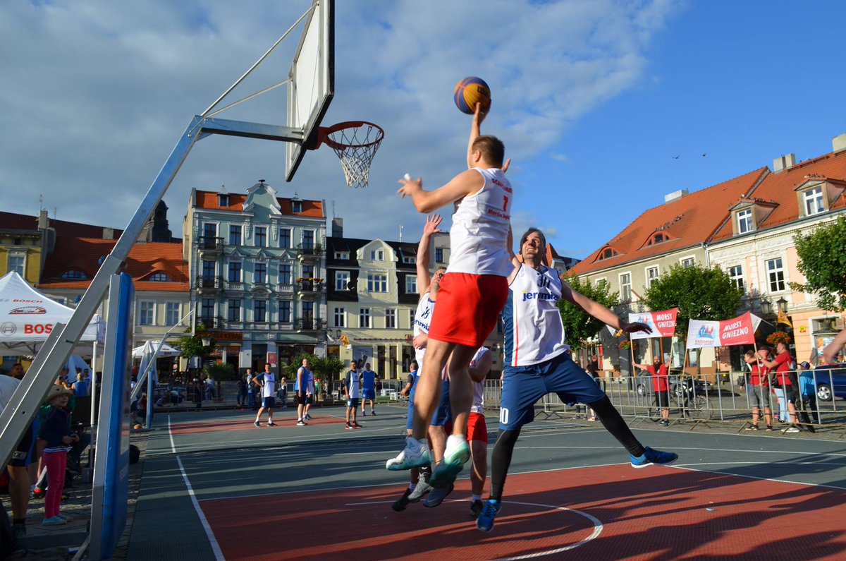 ScanclimberOy's tweet photo. #Scanclimber #wins #International #Basketball #tournament in #Gniezno #Poland, Category: ‘Local companies and Institutions’. Here r few pics https://t.co/60uCuLInO8