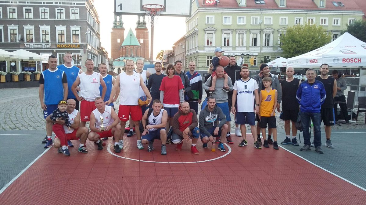 ScanclimberOy's tweet photo. #Scanclimber #wins #International #Basketball #tournament in #Gniezno #Poland, Category: ‘Local companies and Institutions’. Here r few pics https://t.co/60uCuLInO8