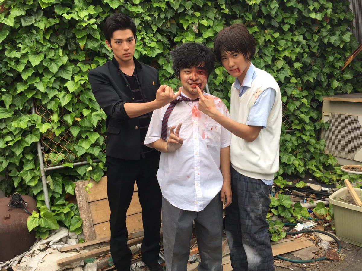 加藤 諒 僕たちがやりました 第1話ご視聴ありがとうございましたァァア٩ ۶ バイク乗って調子乗ってたら ボコられ ました 笑