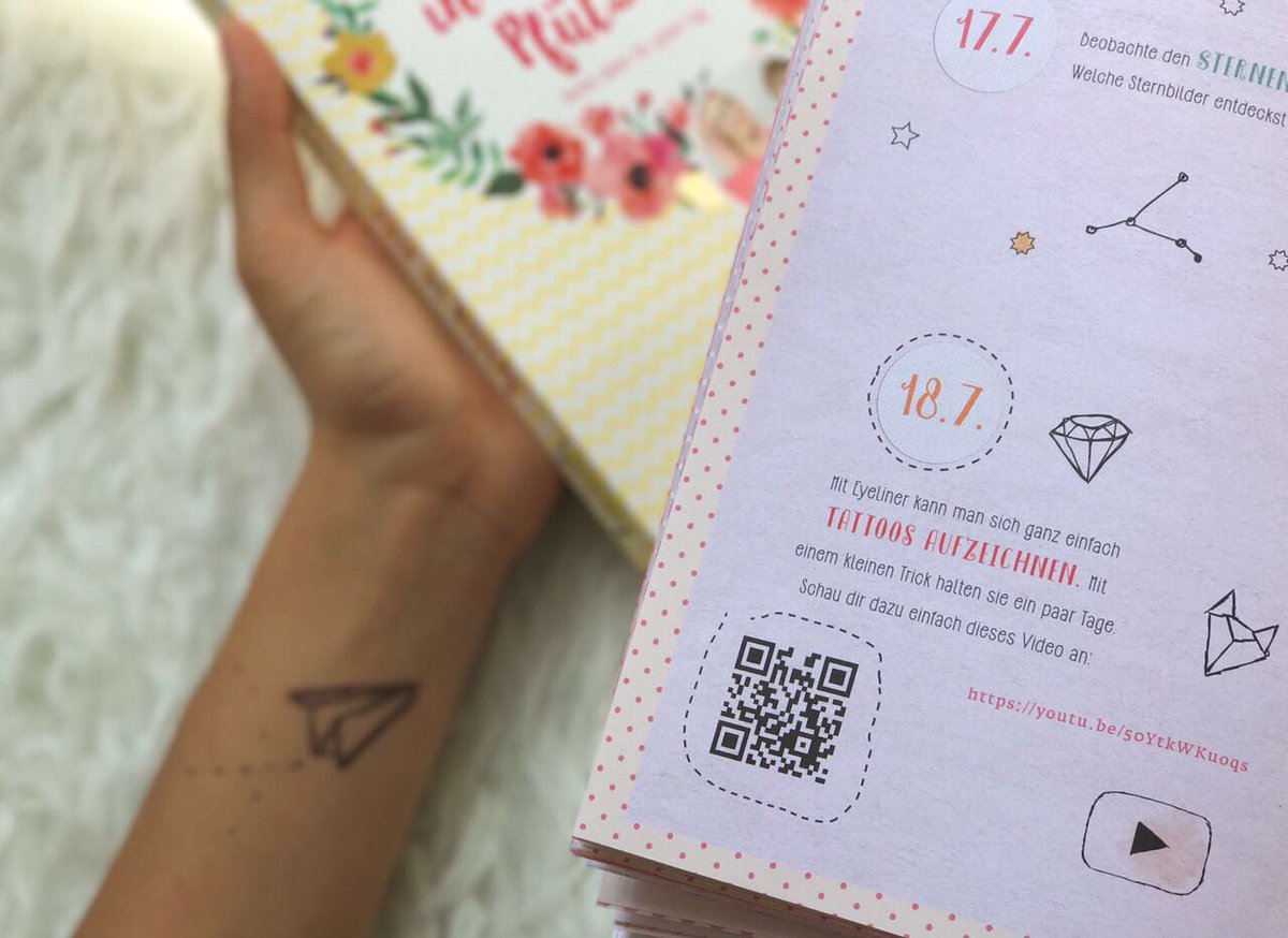 Wie wäre es jeden Tag mit einem anderen Tattoo? ✍🏼#springineinepfütze <a href="/ViktoriaSarina/">ViktoriaSarina 👯</a>