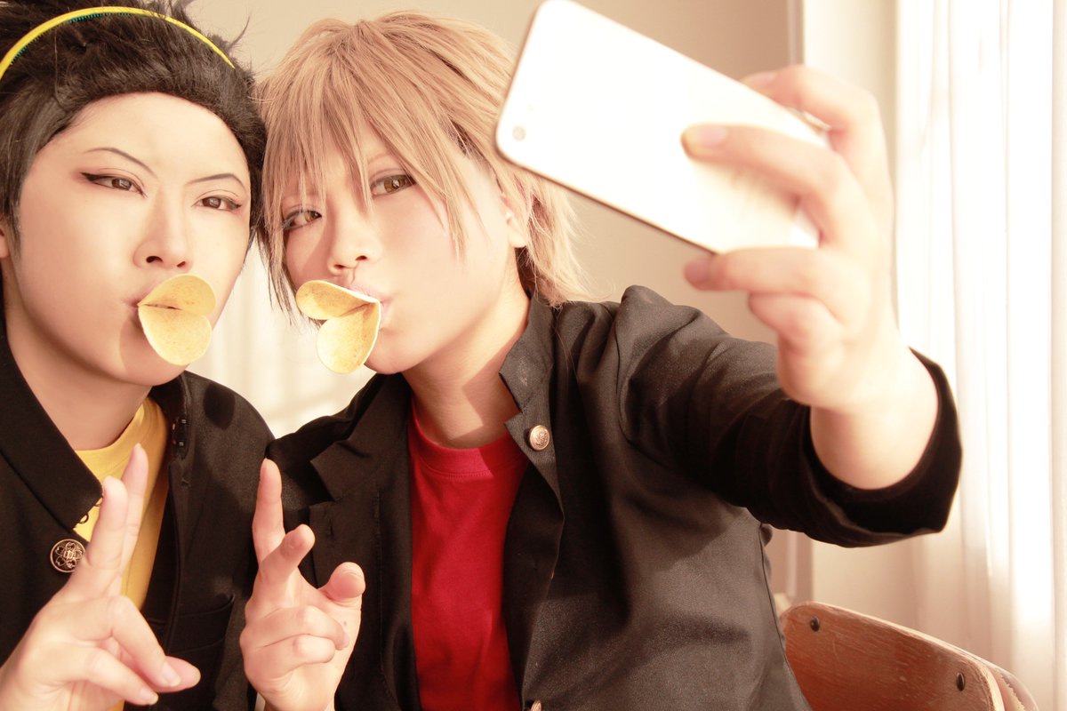 misca_88's tweet photo. コスプレ
【WORLD　TRIGGER】
米屋・出水

槍バカ弾バカずっと笑ってバカしていよう

米屋：ひさわさん
出水：三好
Date：2017.2.2 https://t.co/fvrdFJ6s5Q