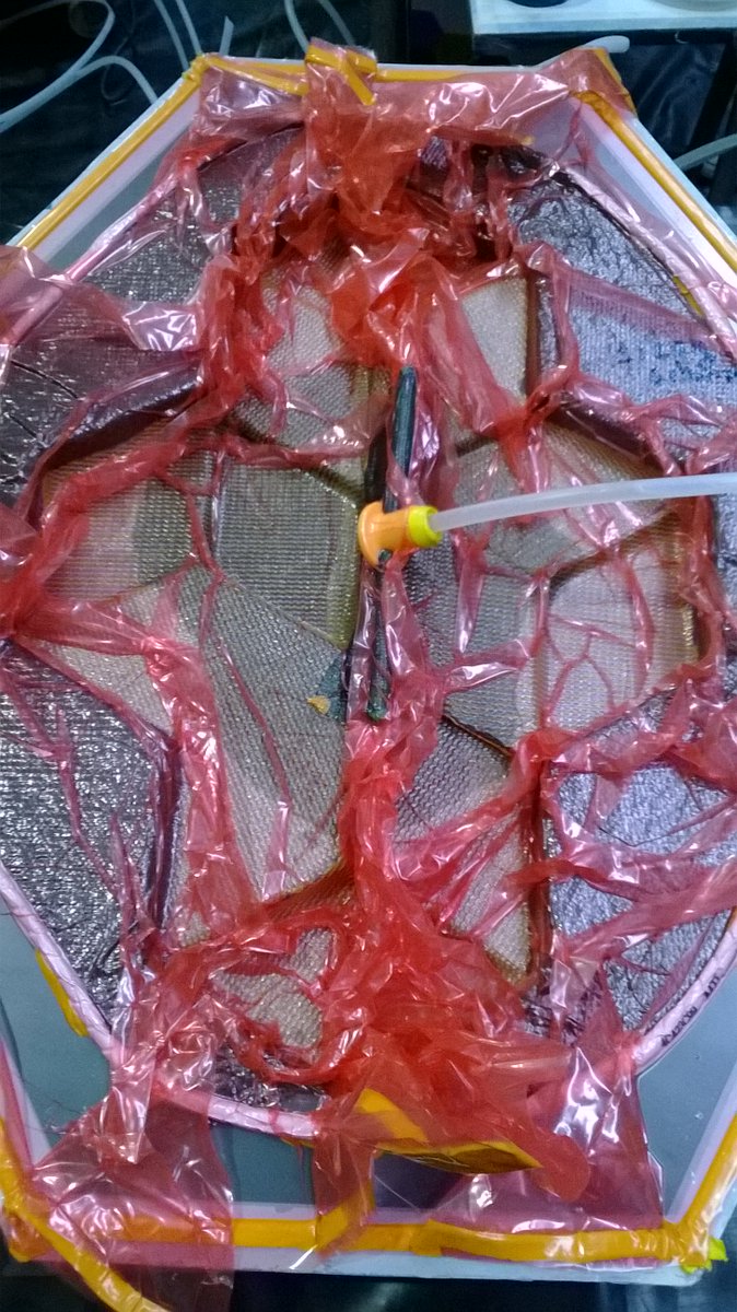 New epoxy infusion system : 1500 / 1504. Long potlife, very low viscosity, room temperature curing, high mechanical properties, TG > 130°C