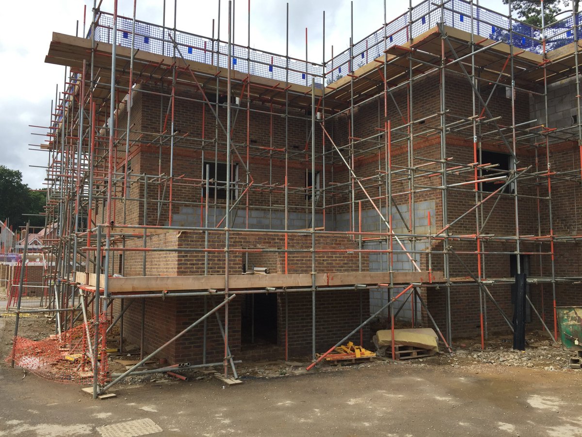 Churchill_Hui's tweet photo. Contracts exchanged to bring #sharedownership flats to
Rusper Road #Ilfield working with @ClarionHousing and Martin Grant Homes https://t.co/9HSaTZ4AIU