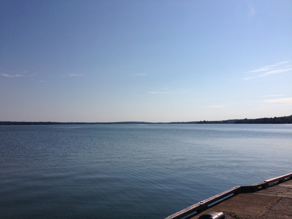 Rowshyra's tweet photo. At least I got the visit the town; a rarity when pulling 10-12 hr days in the field #stjosephisland #richardslanding #gonesampling #phdlife https://t.co/lkeqUE9FTS