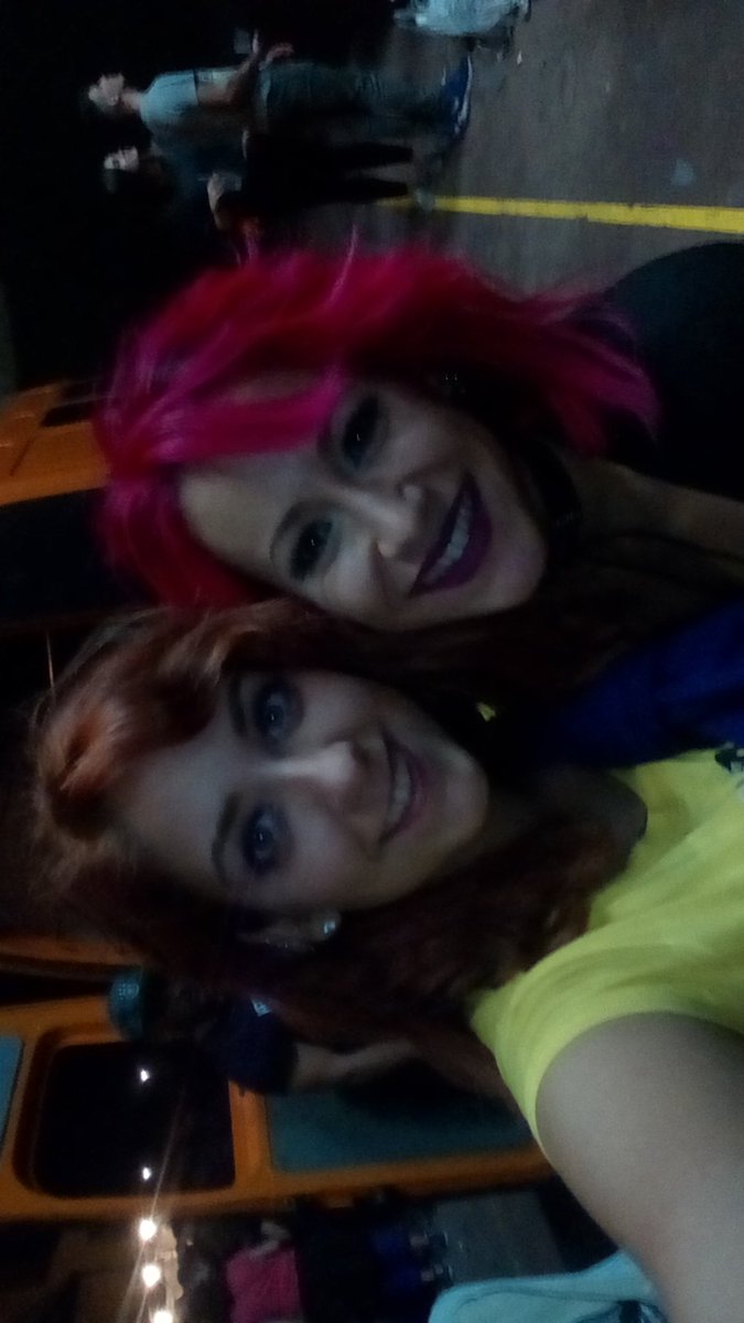 carladeltoro's tweet photo. gran noche disfrutando de estos maquinas! @OAzabache GRACIAS!! https://t.co/X92l8YI1Ks