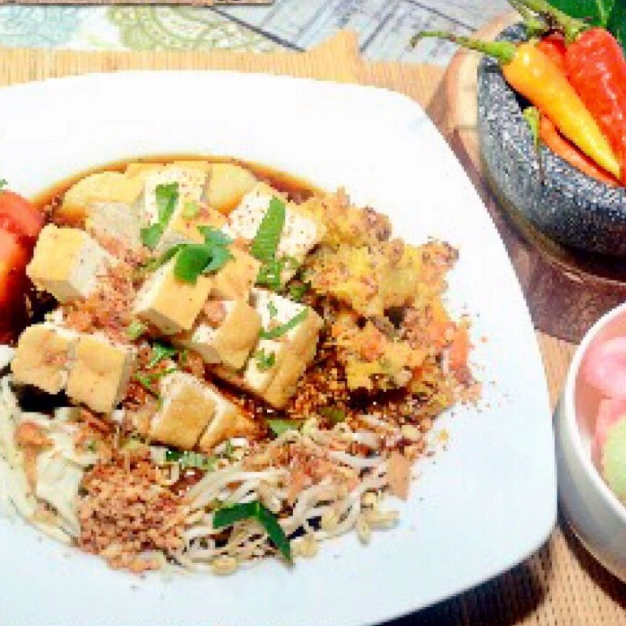 Kupat tahu rama shinta <a href="/griyapersada/">GRIYA PERSADA HOTEL</a>