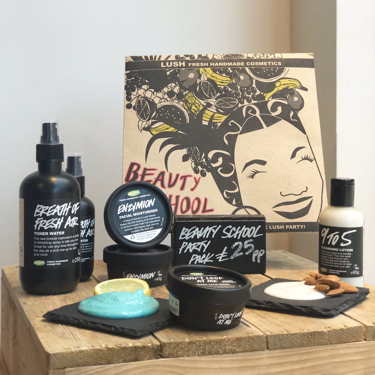 LushWakefield's tweet photo. At Lush, parties are a necessity. Whether that means a Happy Hour, a Fun and Games or a Beauty School, we have you covered! 👑🎉 https://t.co/VdvDN8HrZ6