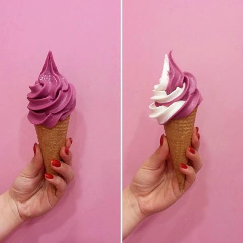 kwduurstede's tweet photo. Op deze mooie zomerse dag hebben wij de volgende smaken Soft-Ijs.
Yoghurt,Cassis,Yoghurt-Cassis,Vanille. https://t.co/MoNZ5iLp77