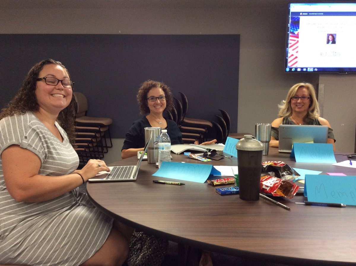 Mastering the Mini Lesson! Great team to be a part of! Ready for a great day of learning 💯💯 <a href="/ESCRegion11/">ESC Region 11</a> <a href="/brmesa/">Dr. Brenda Mesa</a> <a href="/DrKlaerner/">Josh 📦</a> <a href="/wcurtner/">Wendy Curtner</a>