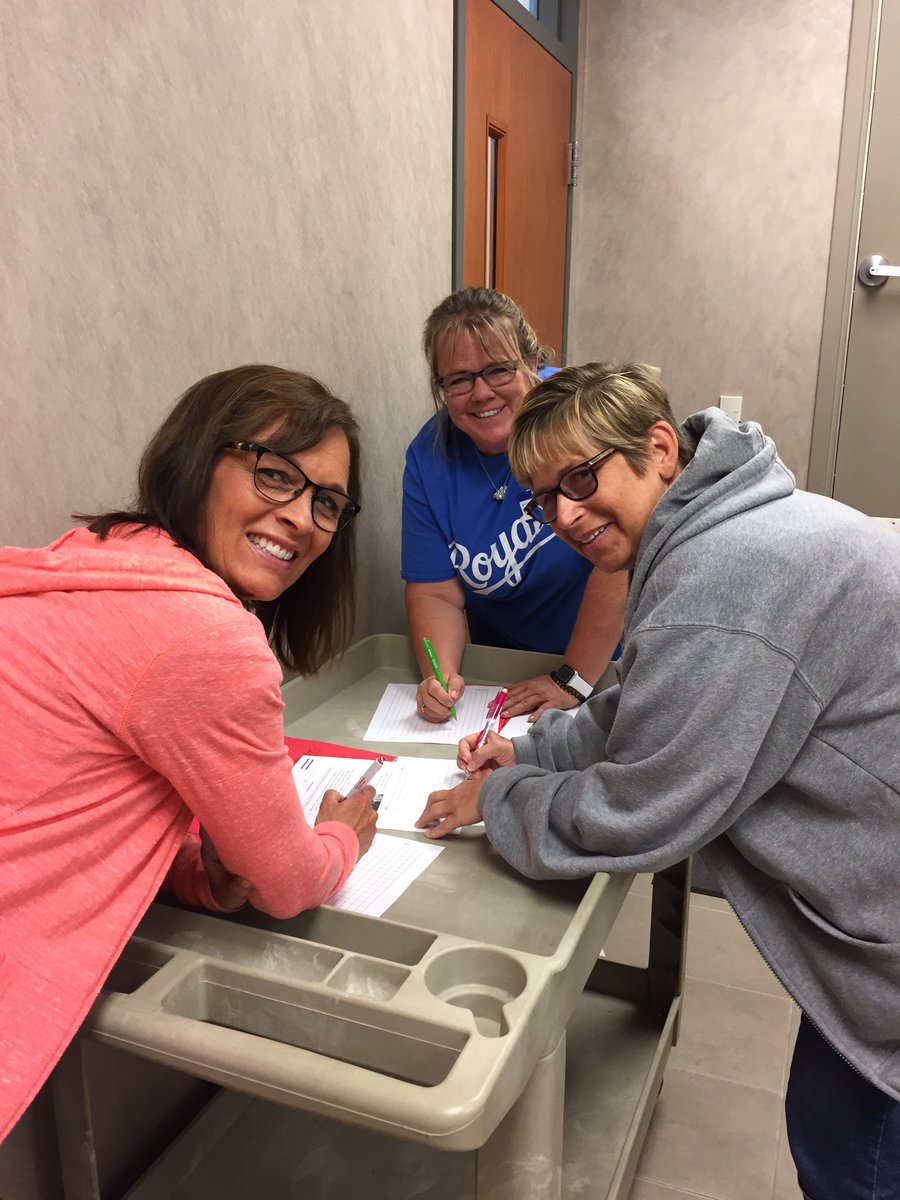 jdkubiak's tweet photo. LSR7 Ts determine importance about problem solving in math. #R7PD #r7mathworkshop @PEBCorg https://t.co/rofCRfU10o