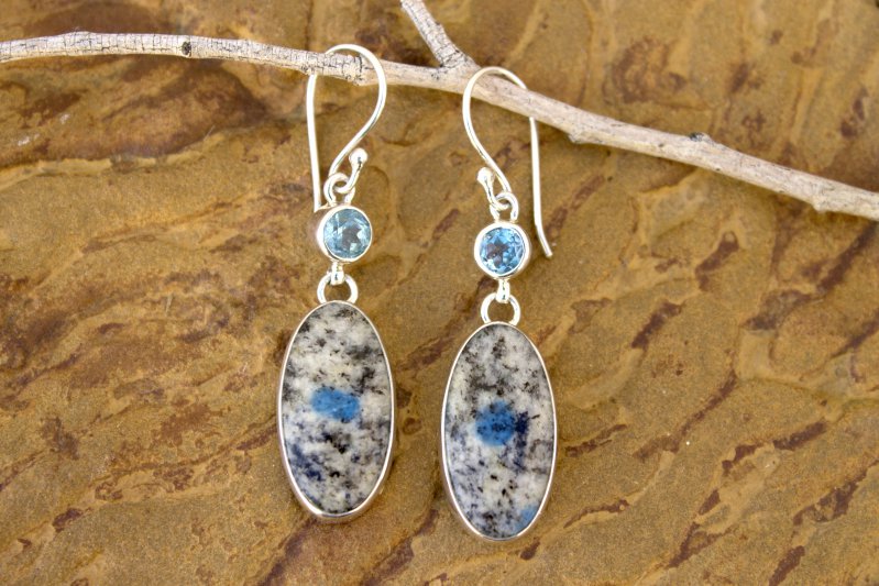 tchstonegallery's tweet photo. These gorgeous earrings are available at our Sedona location, or online!
$110
https://t.co/cKFR1iF2I4 https://t.co/z6qCg0mafh