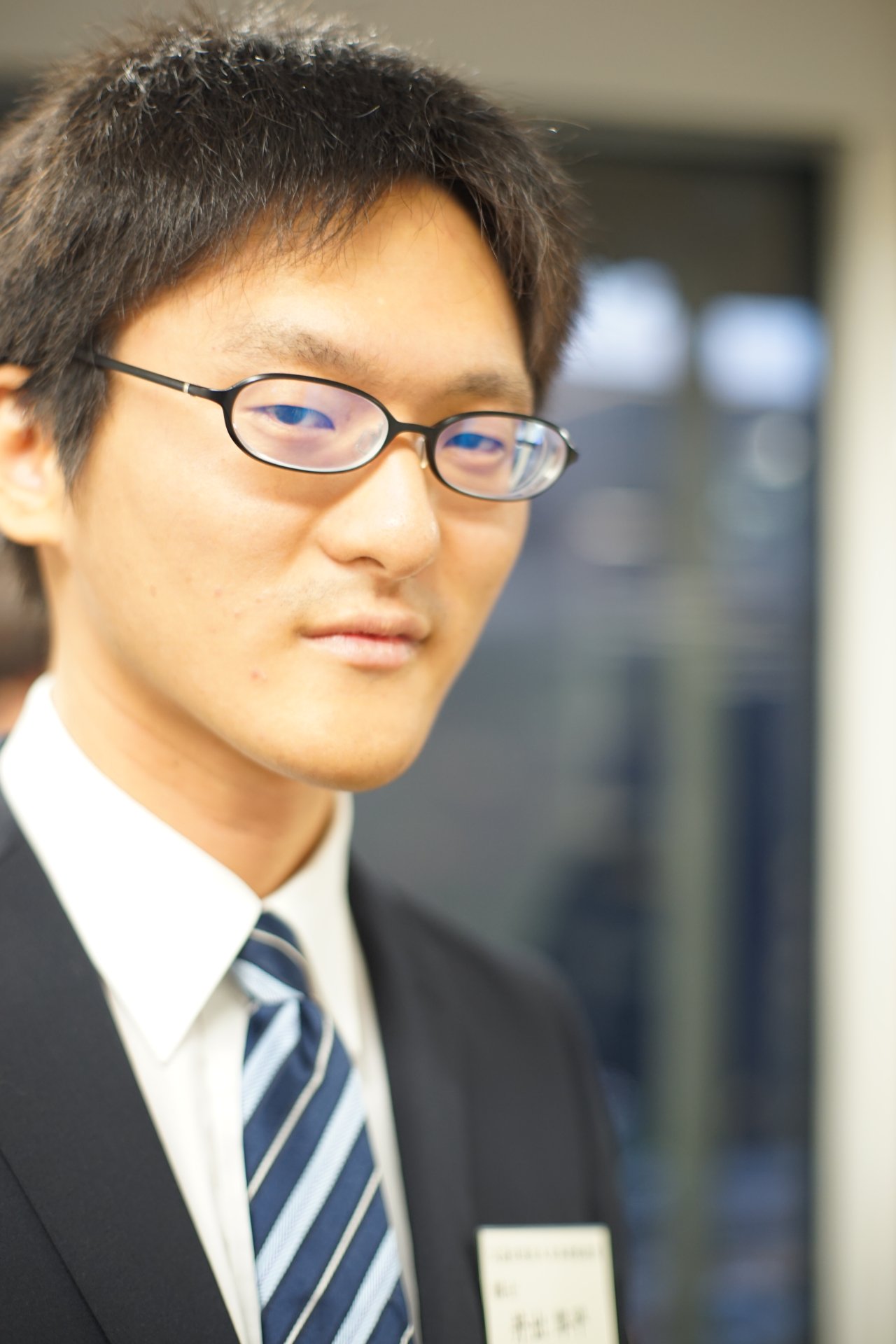 直江雨続 Ar Twitter ちなみに今日対局だった井出隼平四段も就位式の会場にいらっしゃってました 第7期加古川青流戦 ベスト8進出おめでとうございます 次戦は藤井聡太四段と対局です ご挨拶してソロショット撮らせていただきました T Co Pc77z0wkba
