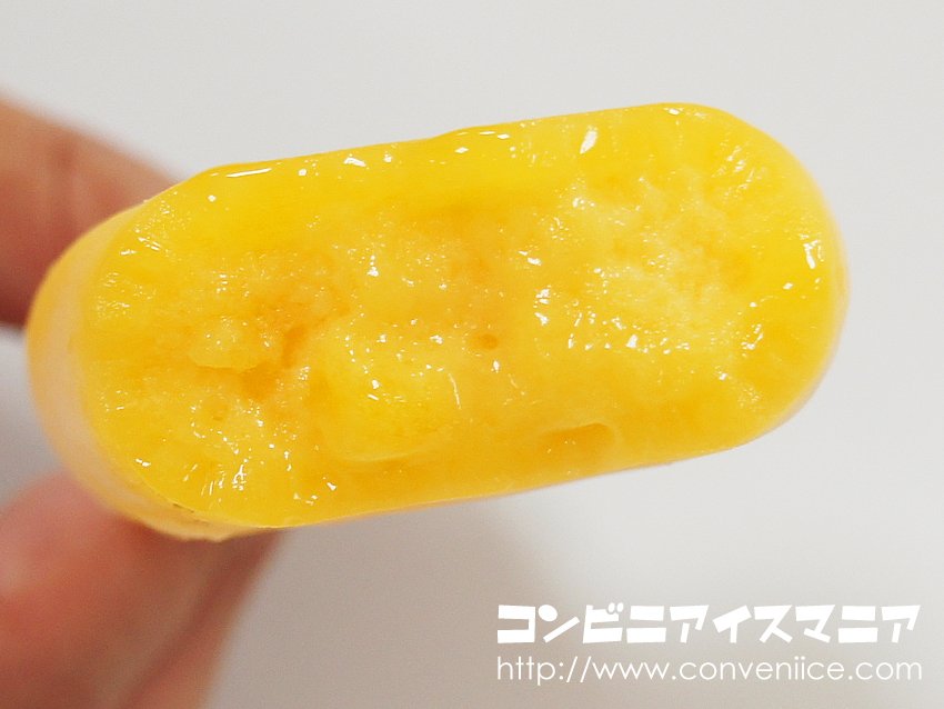 icemania's tweet photo. 【新作アイスレビュー】本日発売！ローソンへGO♪ 人気店アイスモンスター代表作「マンゴーかき氷」をイメージしたアイスバー！果汁・果肉65%使用、濃厚とろとろ食感！マンゴー好きには見逃せない！『ICE MONSTER マンゴーバー』
▶https://t.co/ML7ZCRzgFg https://t.co/UWy1q4DRVU