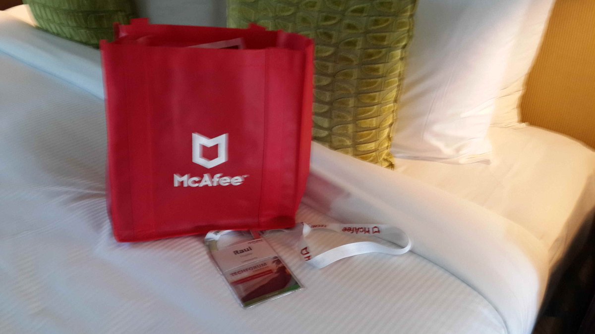 rtrujillog's tweet photo. A Gif #lamMP #mcafeetf17 https://t.co/qJyc2TA6hr
