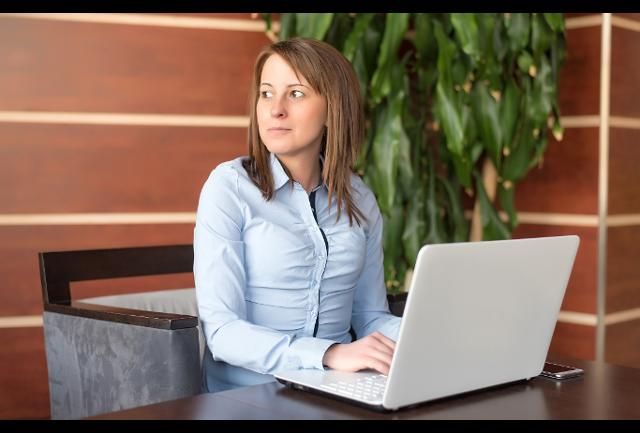 ManagingRemote's tweet photo. Remote Work Can Be Isolating - What Management Can Do To Help https://t.co/wWf8AB2Ta0 https://t.co/2vUG6YuhFz