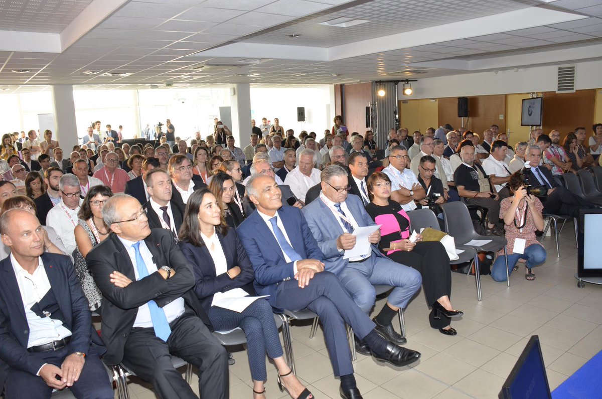 RIVEevent's tweet photo. #RIVE2017 Les photos sont arrivées on remercie tous les congressistes pour ces deux jours d'échanges et de partage #Alès #Écologie #Voitures https://t.co/OcfnicyKKS