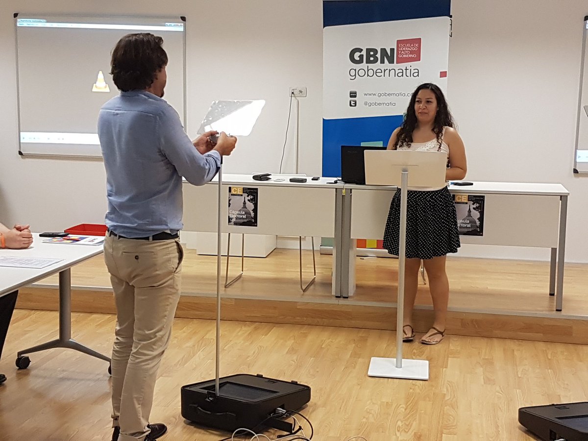 GOBERNATIA's tweet photo. Genial @LuisArroyoM en la #CápsulaElectoral de @poliavanza con @Prompterinanapp y algunas sorprendentes claves de la comunicación pública 🔝 https://t.co/DvR7Wi53qS