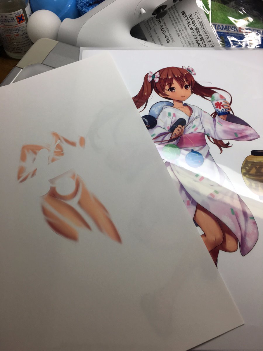 今年もローソンのクリアファイルを使っての創意工夫がなされた Togetter