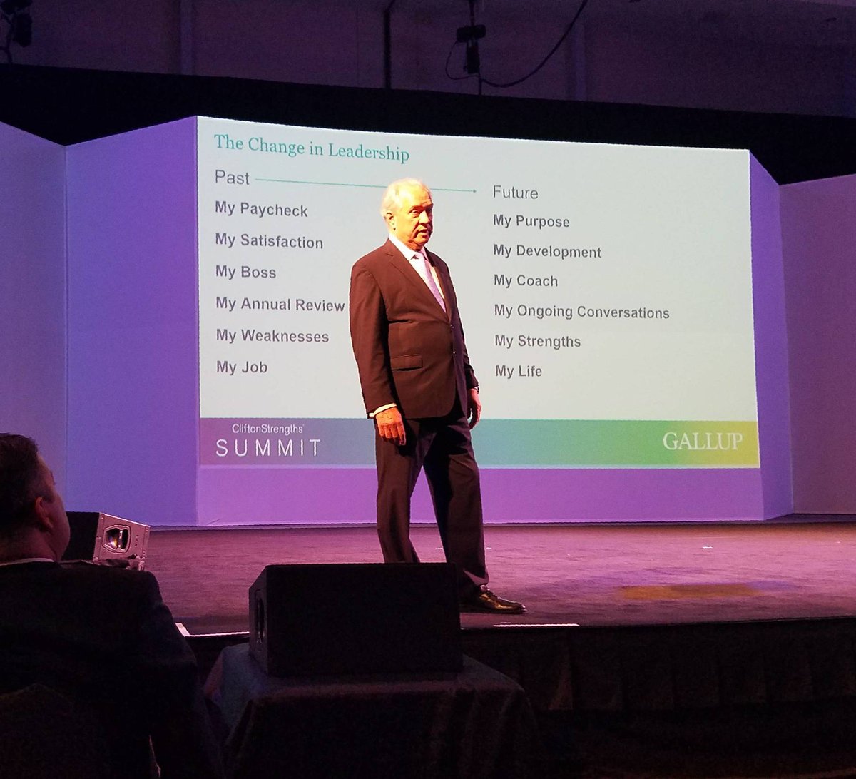 claudiacardozo's tweet photo. Leaders today must help others understand their Strengths and help them build meaningful lives! #Gallup2017 #css1… - https://t.co/uhV6MISrTM https://t.co/NlzEANe9r5