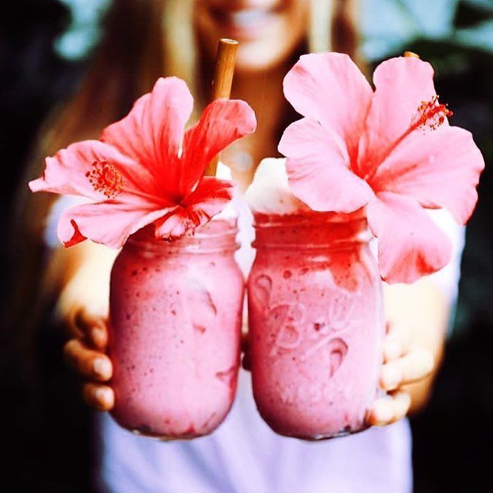 Lil mid-morning pick-me-up 🌺🌺 x here's another one: everything on the site is 60% off with code LASTONES >> link i… ift.tt/2u5W1bw