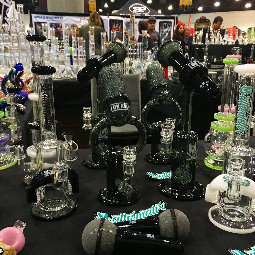 BIGIndustryShow's tweet photo. #mathematixglass is a proud sponsor of the show. Don't forget to drop by their booth and check out all the amazing glass they have! https://t.co/3CDKGheD6c