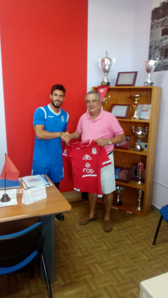 SantaAtco's tweet photo. anunciamos la renovación de jugadores muy importantes en el equipo, joan campomar y alex santaeufemia, gracias https://t.co/wSpnvv2hWL