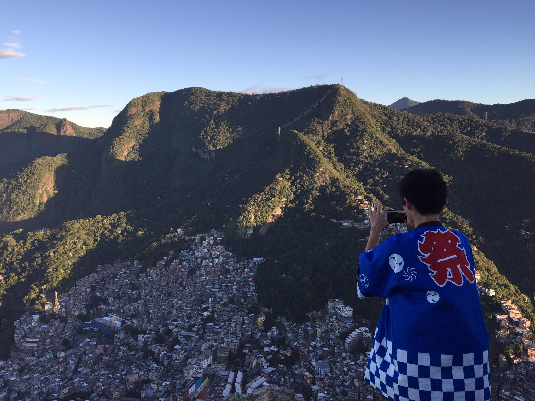 Nomukazu Twitterren ワイルドスピードにも使われたブラジルにある世界最大級のファベイラ スラム街 の夜と朝 想像したら怖いけど関わるとみんなとても優しい一聞は百見にしかずってこのことだね Nomukazu Twitterren ワイルドスピードにも使われたブラジルにある世界最大級のファベイラ スラム街 の夜と朝 想像したら怖いけど関わるとみんなとても優しい一聞は百見にしかずってこのことだね