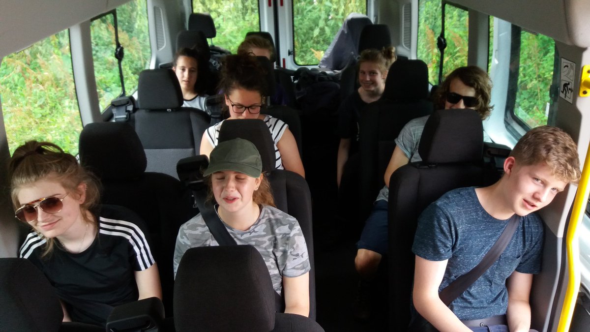 DofE_TDMS's tweet photo. Bronze DofE done! Congratulations chaps, stirling effort. .@TDMS_Evesham .@northdofe .@TDMSRoboticsUK https://t.co/26D3qaMuBr