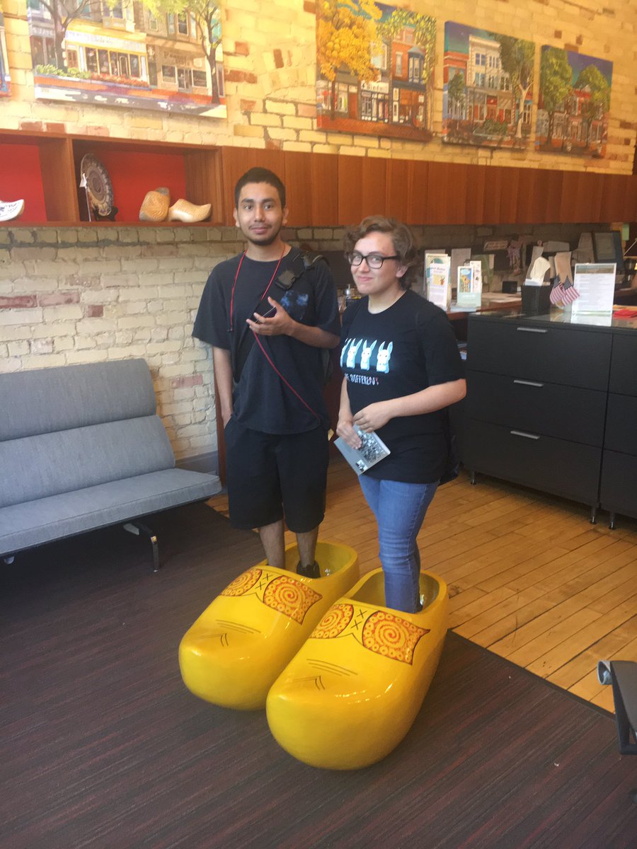 EngelishTeach's tweet image. After a helpful meeting with the Holland Visitor Bureau we had some fun with "wooden" shoes #feelindutch #ichallengeu #futureprepd