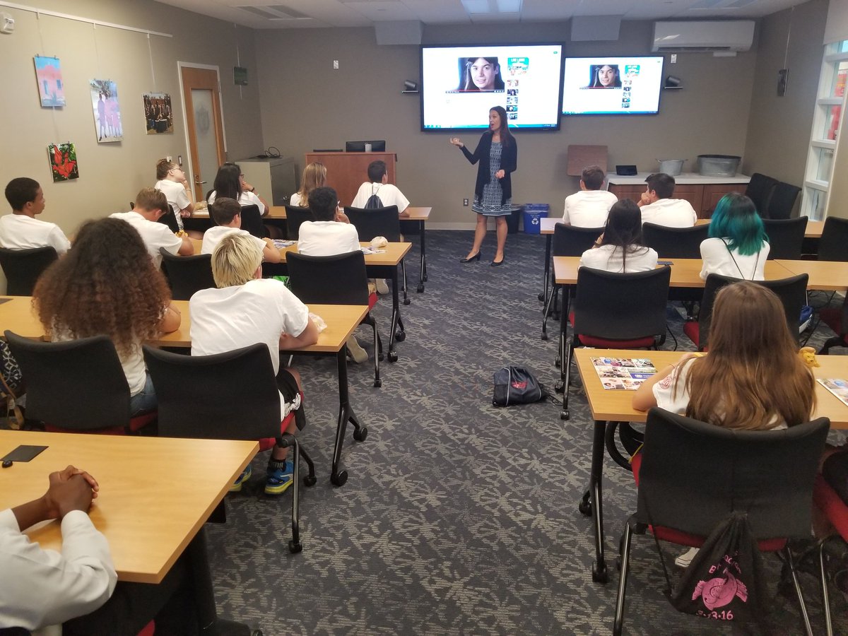 SpartanSofBF's tweet photo. Students taking in a lesson in social media marketing from Dr.Elmore.  Thanks for the awesome morning @Georgiancourt #21stcenturyskills #CTE https://t.co/afRhi5XTKo