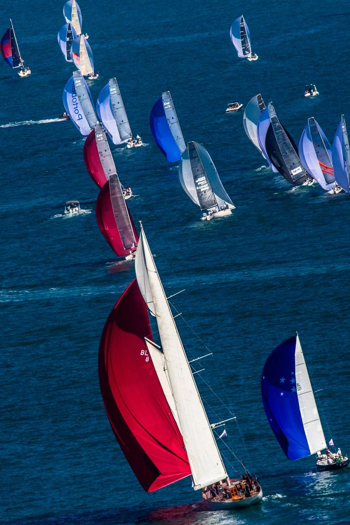 SailStation's tweet photo. #svilhabela #crazy #layline
Foto: Marcos Mendez / #sailstation
#sailing #sail #sailboat #yachting #yacht #boating #sailor #boat https://t.co/lkwktDniej
