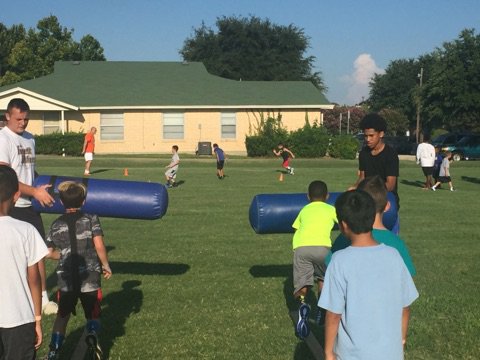 MidloPanthers's tweet photo. Our players were being apart of the #PantherCommunity by volunteering at the MYFL camp! #PantherPride #Offthefieldsuccess https://t.co/6P8xVjwtfI