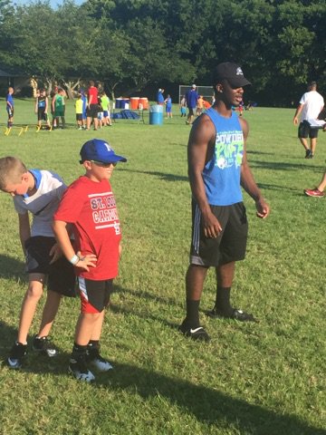 MidloPanthers's tweet photo. Our players were being apart of the #PantherCommunity by volunteering at the MYFL camp! #PantherPride #Offthefieldsuccess https://t.co/6P8xVjwtfI