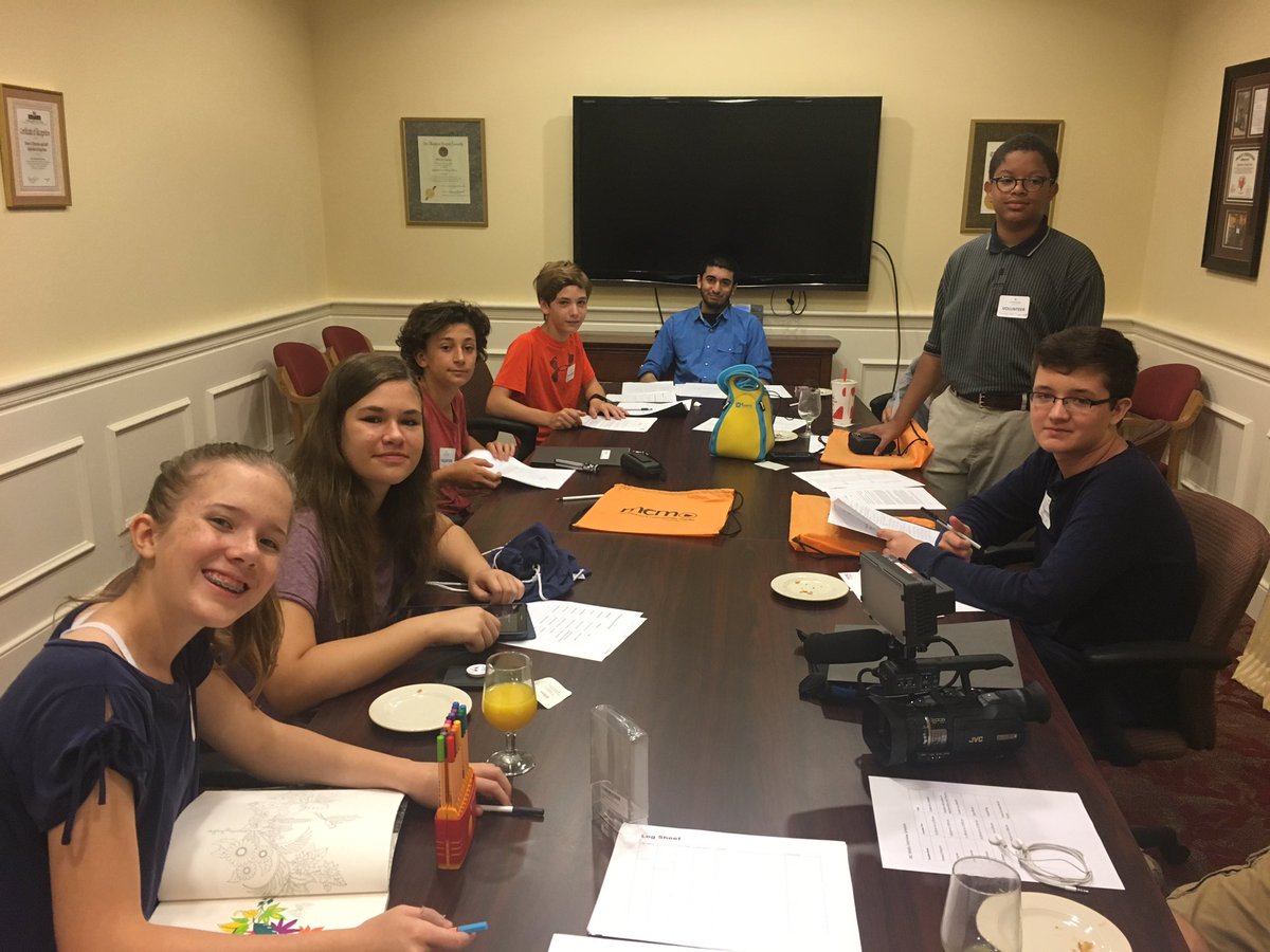 MandiWyndham's tweet photo. Hanging out with the amazing residents @InglesideKF today w/@mymcmedia #backpackjournalists! #youthmedia #teenmedia #createtv #interviews https://t.co/UmGvWH3IVu