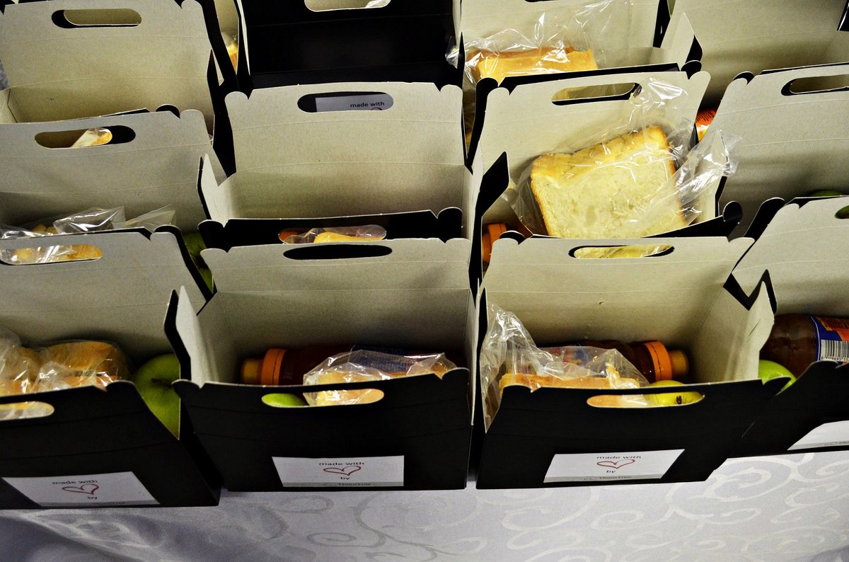 ThornTreeGroup's tweet photo. ThornTree CPT packed lunches for Little Brinks Charity, an NPO that supports needy families throughout CPT #MandelaDay #ActionAgainstPoverty https://t.co/eA0E3TSyox