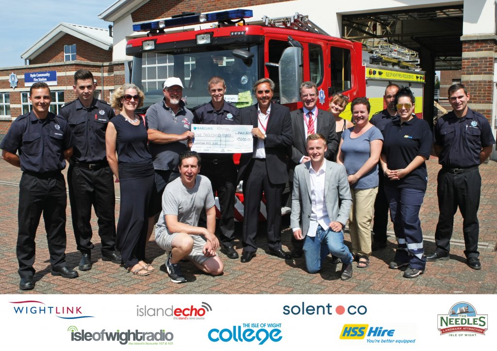 islandecho's tweet photo. #RYDESLIDE RAISES RECORD BREAKING AMOUNT FOR LOCAL CHARITIES - https://t.co/puV3h1YS2y @RydeRescue @WightBrain @Rydeabide @WatersidePool https://t.co/pZnIuQCJBJ