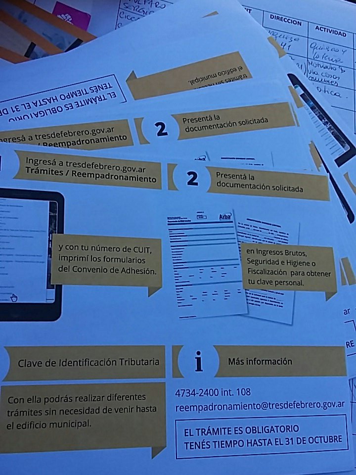 florenbranca's tweet photo. Equipo de Ingresos Públicos: salimos a recorrer locales de caseros informando sobre #Reempadronamiento y #PlandeRegularizacion de deudas #3F https://t.co/3x9SoyiWSi