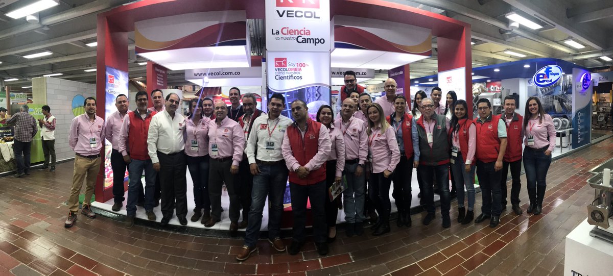VecolColombia's tweet photo. Esta es una parte de nuestro gran equipo #VECOL un equipo siempre dispuesto para mejorar la #SaludAnimal en #Colombia #100%VECOLombia https://t.co/rJ65Gz397z