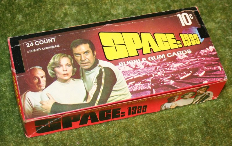 #space1999 #MartinLandau #Gumcard box <a href="/SilverAgeTV/">Silver Age Television 📺</a> <a href="/SpaceAlpha1999/">Commander Koenig</a>